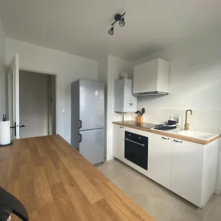 Apartment Volcan Ocre-4 Pers-spacieux Et Chaleureux - Parking Privatif - Proches Axes, Commerces Et Services - Check In 24-24 *