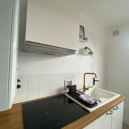 Volcan Ocre-4 Pers-spacieux Et Chaleureux - Parking Privatif - Proches Axes, Commerces Et Services - Check In 24-24 Apartment *